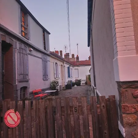 A 200m De La Plage, Charmante Petite Maison De Tatil Evi Les Sables-dʼOlonne